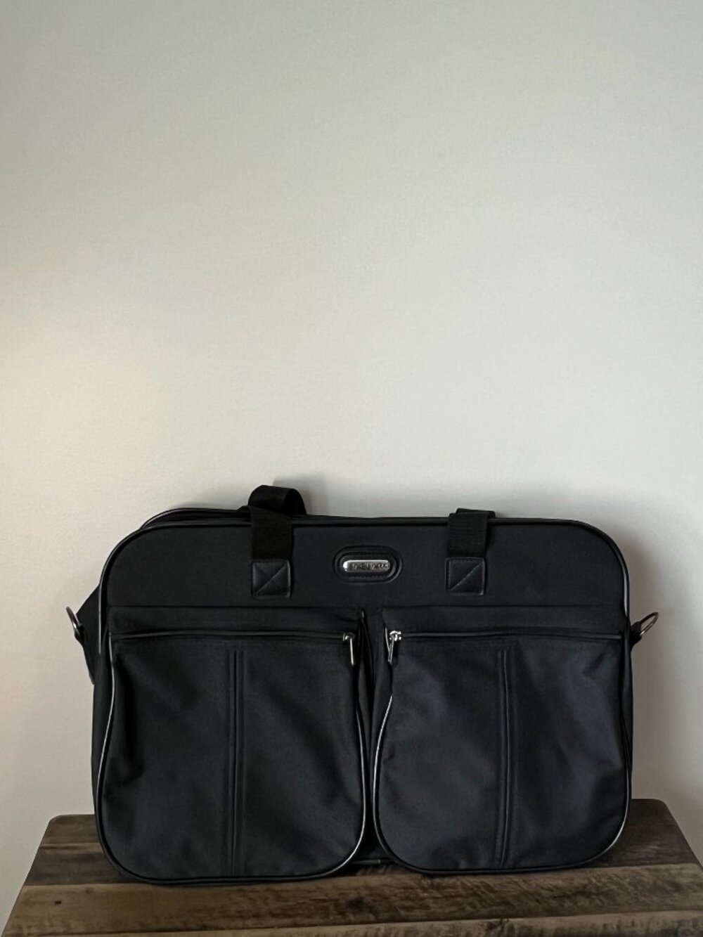Jaguar Black Weekender Travel Bag Carry On Overnight Nylon Duffle Unisex